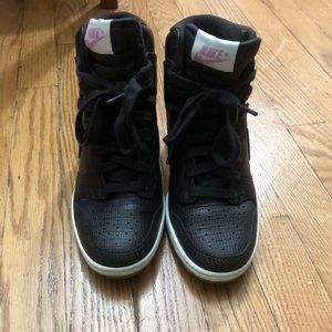 Nike Women Dunk Sky Hi